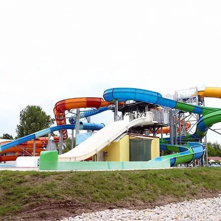 Dom Studia Petra ゲストハウス 3*